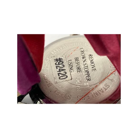 Vernier 7 West Womens Watch 32mm - New Battery - Adjustable Cloth Leather Band - Picture 8 of 12